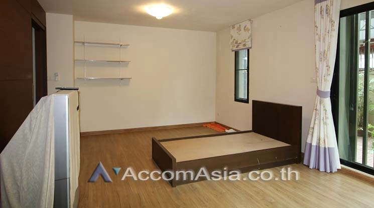 5  2 br House for rent and sale in Sukhumvit ,Bangkok BTS Phrom Phong AA12167