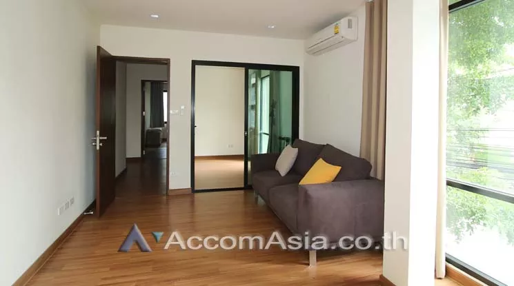 Home Office |  2 Bedrooms  House For Rent in Sukhumvit, Bangkok  near BTS Phrom Phong (AA12172)