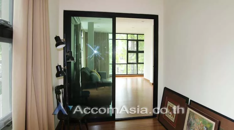 4  2 br House For Rent in sukhumvit ,Bangkok BTS Phrom Phong AA12172