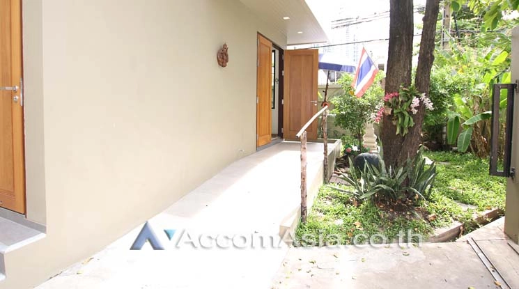 10  3 br House for rent and sale in Sukhumvit ,Bangkok BTS Phrom Phong AA12172