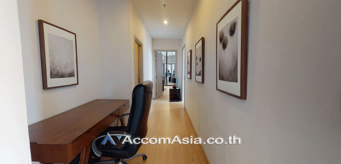  4 Bedrooms Condominium For Rent & Sale in newpetchaburi ,bangkok BTS Thong Lo - ARL Ramkhamhaeng at The Capital Ekamai Thonglor AA12187