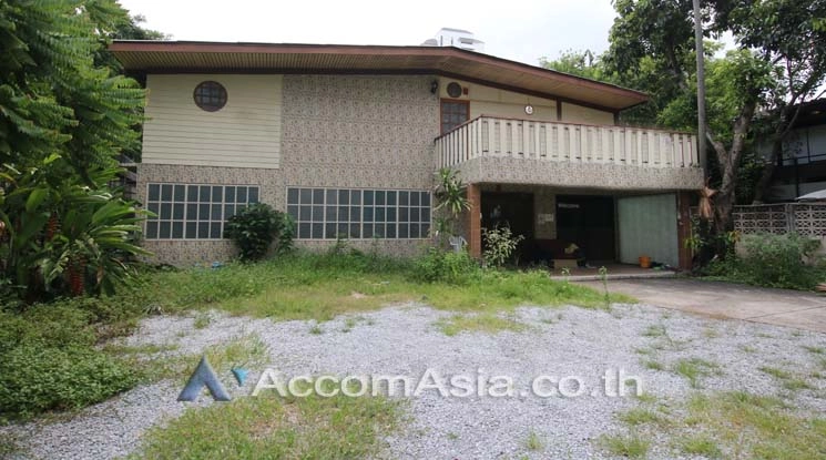  2  6 br House for rent and sale in Sukhumvit ,Bangkok BTS Phrom Phong AA12192