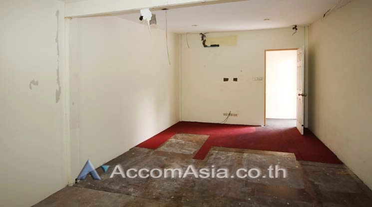 5  6 br House for rent and sale in Sukhumvit ,Bangkok BTS Phrom Phong AA12192