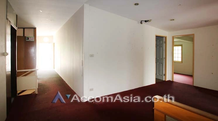 7  6 br House for rent and sale in Sukhumvit ,Bangkok BTS Phrom Phong AA12192