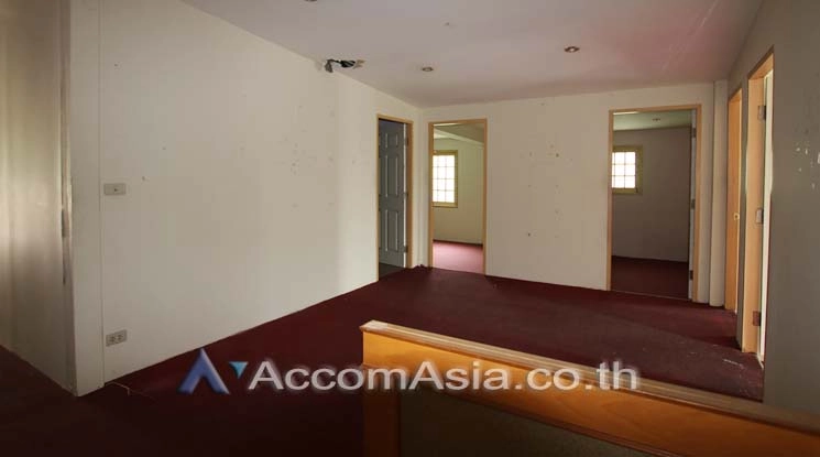 8  6 br House for rent and sale in Sukhumvit ,Bangkok BTS Phrom Phong AA12192