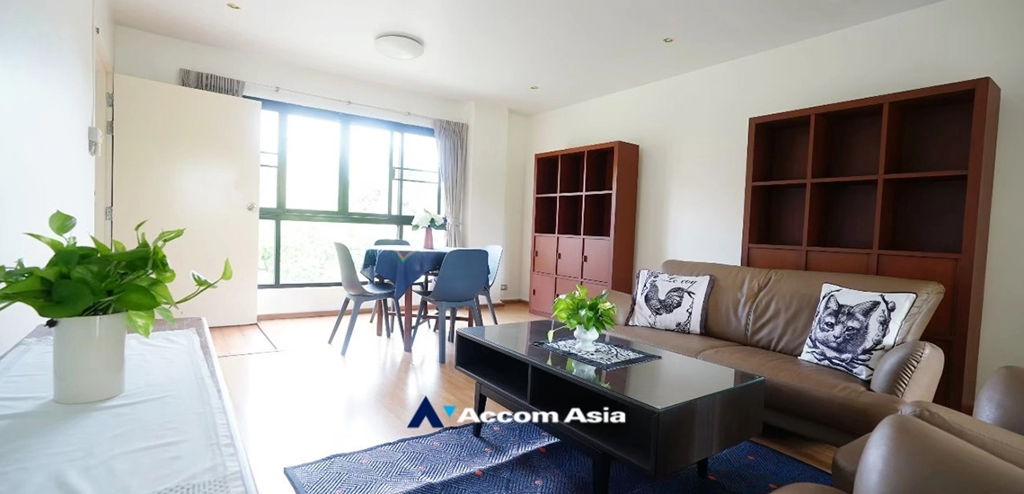  3 Bedrooms  House For Rent in Phaholyothin, Bangkok  (90396)