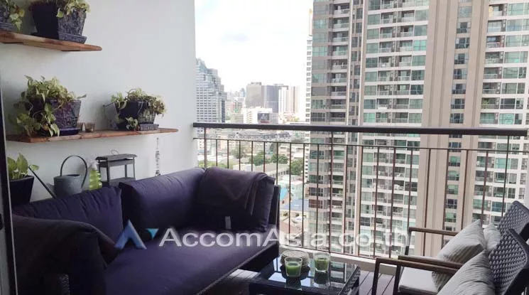 7  4 br Apartment For Rent in Silom ,Bangkok BTS Surasak at A Unique design and Terrace AA12248