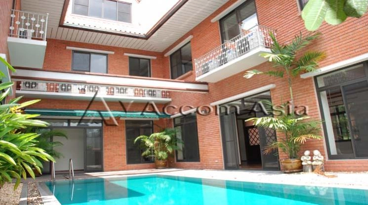 unitHome Office, Private Swimming Pool |  7 Bedrooms  House For Rent & Sale in Sukhumvit, Bangkok  near BTS Thong Lo (AA12249)