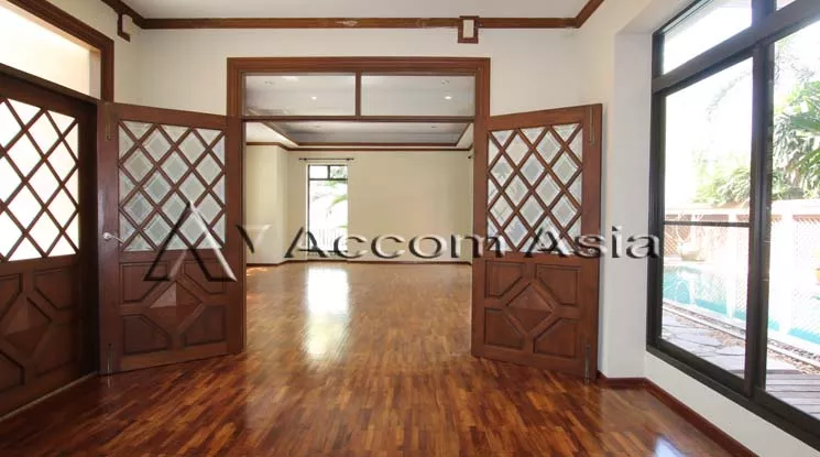 8  7 br House For Rent in sukhumvit ,Bangkok BTS Thong Lo AA12249