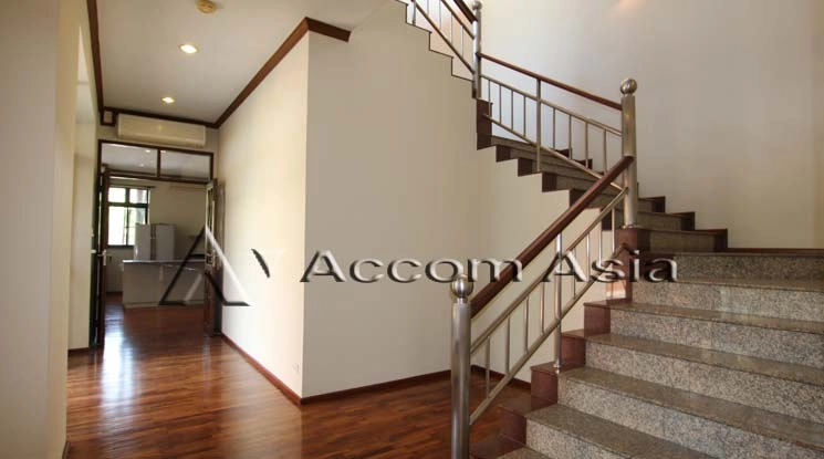 10  7 br House for rent and sale in Sukhumvit ,Bangkok BTS Thong Lo AA12249