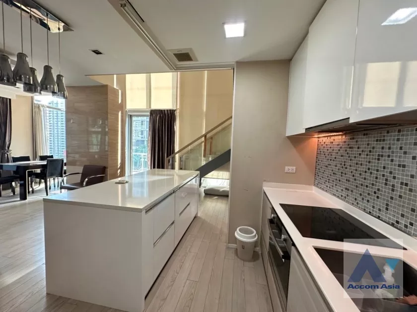 Duplex Condo |  2 Bedrooms  Condominium For Rent & Sale in Sukhumvit, Bangkok  near BTS Asok (AA12253)