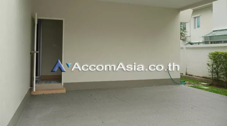 13  3 br House For Rent in  ,Chon Buri  at Family house for rent near J park AA12265