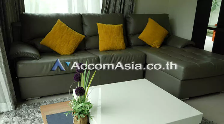5  3 br House For Rent in  ,Chon Buri  at Family house for rent near J park AA12265