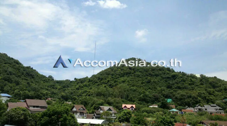  2  1 br Condominium For Sale in  ,Chon Buri  at SRIRACHA CONDO AA12266
