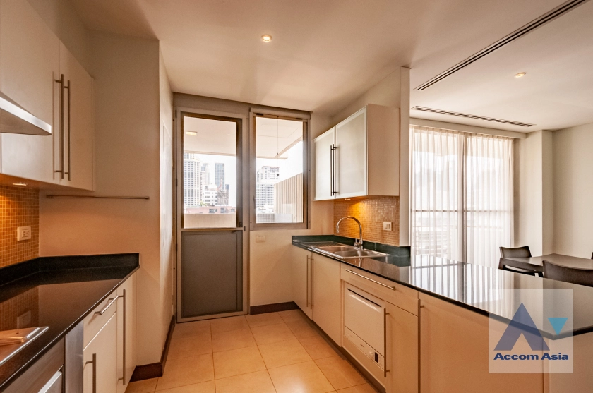 9  3 br Apartment for rent and sale in Ploenchit ,Bangkok BTS Ploenchit - MRT Lumphini at Modern Retro - 2 Units / floor AA12270