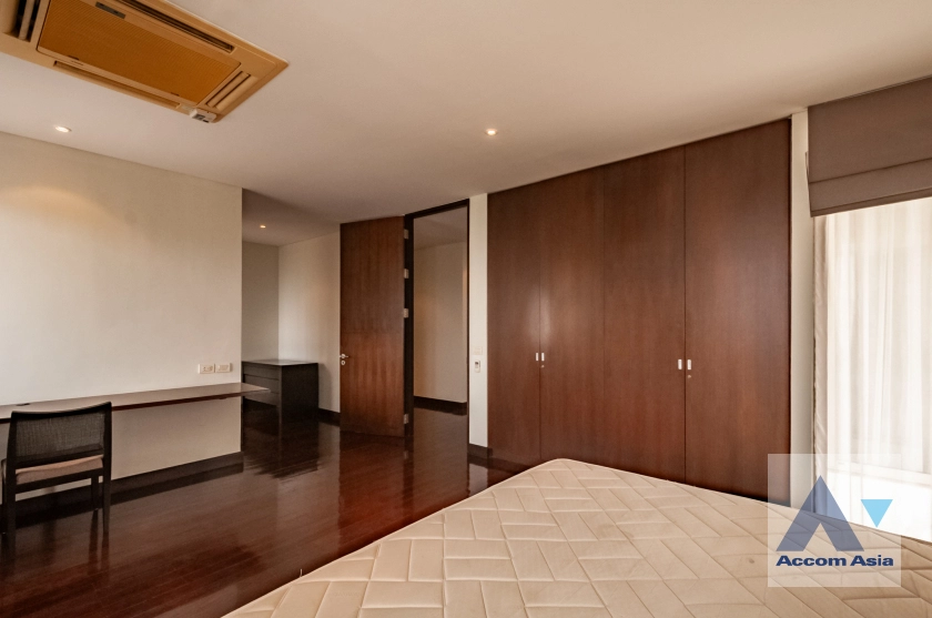 13  3 br Apartment for rent and sale in Ploenchit ,Bangkok BTS Ploenchit - MRT Lumphini at Modern Retro - 2 Units / floor AA12270