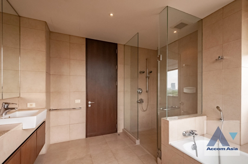 15  3 br Apartment for rent and sale in Ploenchit ,Bangkok BTS Ploenchit - MRT Lumphini at Modern Retro - 2 Units / floor AA12270