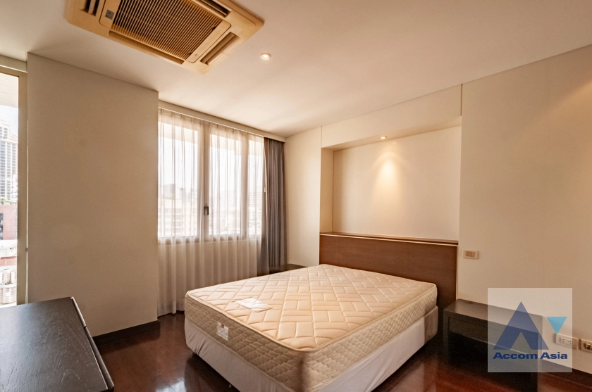 16  3 br Apartment for rent and sale in Ploenchit ,Bangkok BTS Ploenchit - MRT Lumphini at Modern Retro - 2 Units / floor AA12270