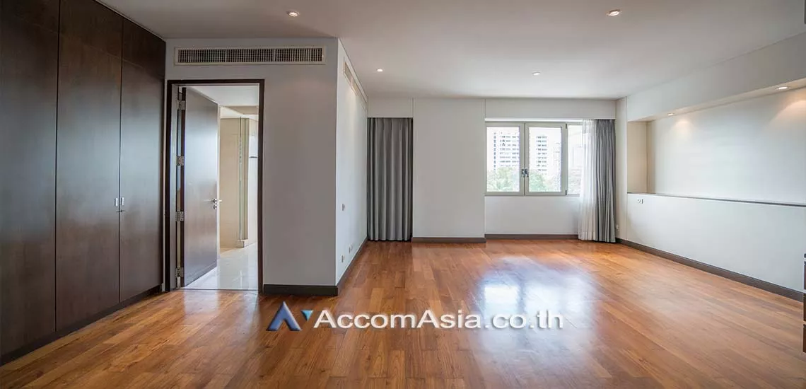 5  3 br Apartment For Rent in Ploenchit ,Bangkok BTS Ploenchit - MRT Lumphini at Modern Retro - 2 Units / floor AA12271