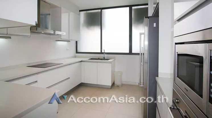  2 Bedrooms  Condominium For Rent in Sukhumvit, Bangkok  near BTS Asok - MRT Sukhumvit (AA12274)