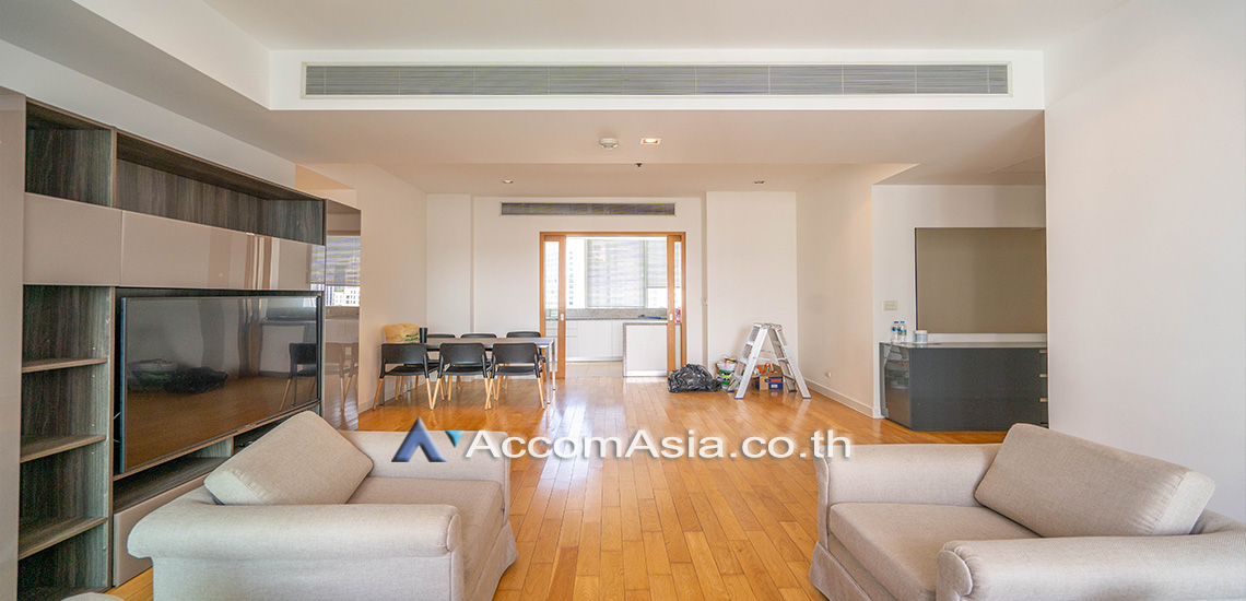 unit 3 Bedrooms  Condominium For Rent in Sukhumvit, Bangkok  near BTS Asok - MRT Sukhumvit (AA12279)