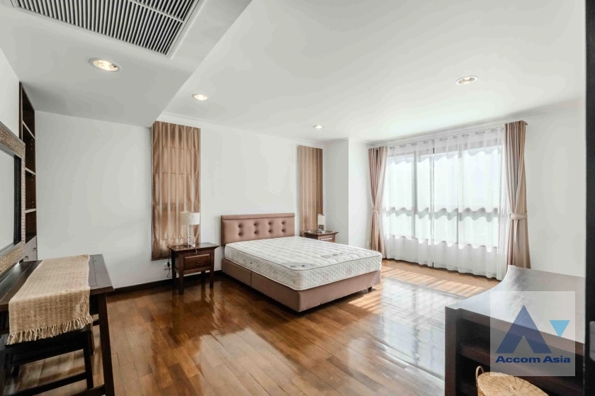 10  3 br Condominium For Rent in Sathorn ,Bangkok MRT Lumphini at The Lanai Sathorn AA12284