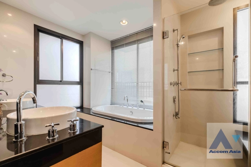 13  2 br Condominium For Rent in Sathorn ,Bangkok MRT Lumphini at The Lanai Sathorn AA12284