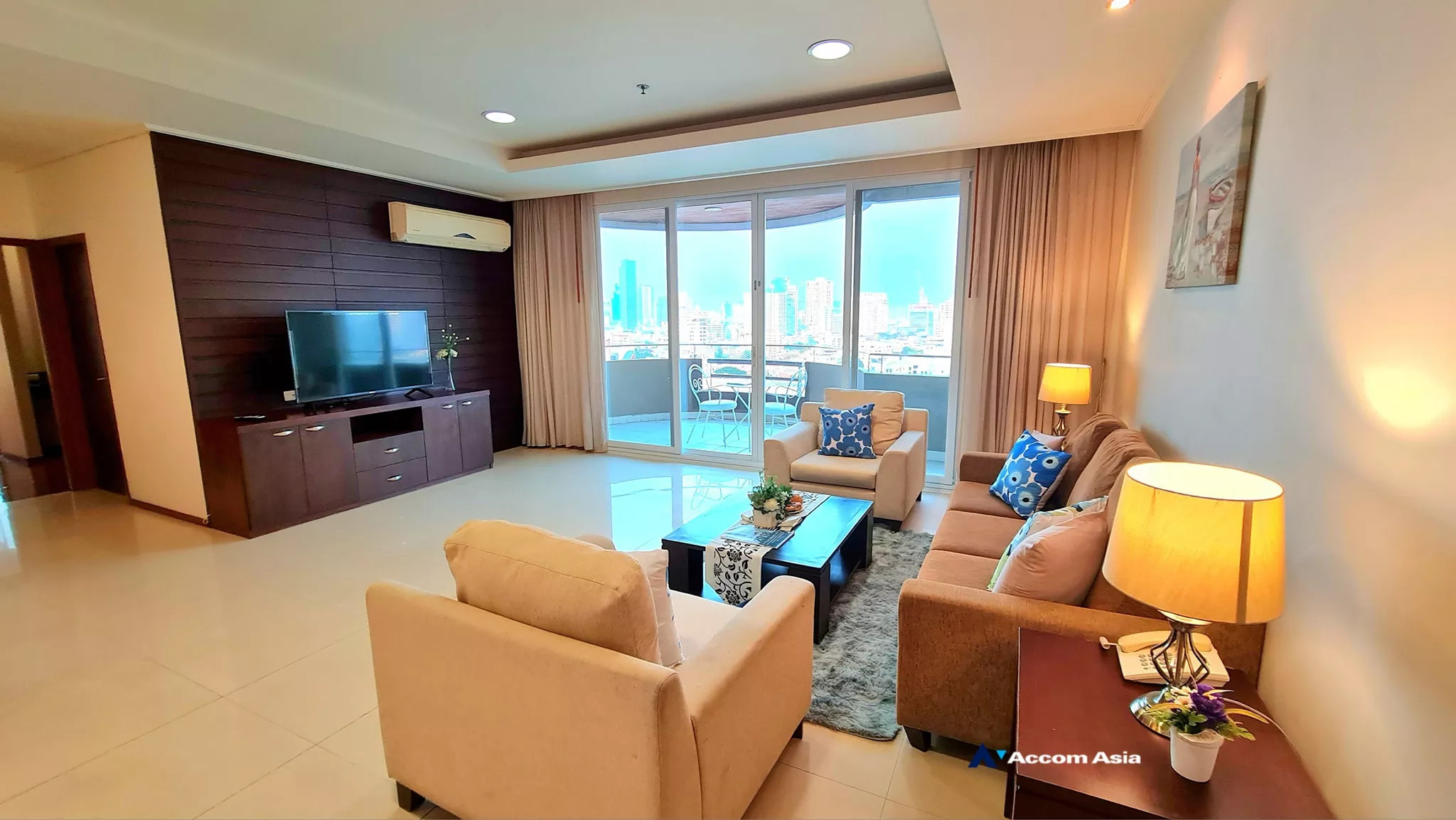 Pet friendly |  3 Bedrooms  Apartment For Rent in Sukhumvit, Bangkok  near BTS Phrom Phong (AA12329)