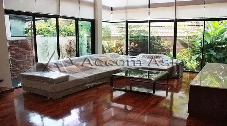 4  3 br Apartment For Rent in Sukhumvit ,Bangkok BTS Phrom Phong at Glorious outdoor area AA12336