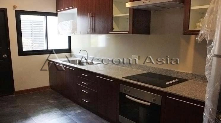 6  3 br Apartment For Rent in Sukhumvit ,Bangkok BTS Phrom Phong at Glorious outdoor area AA12336