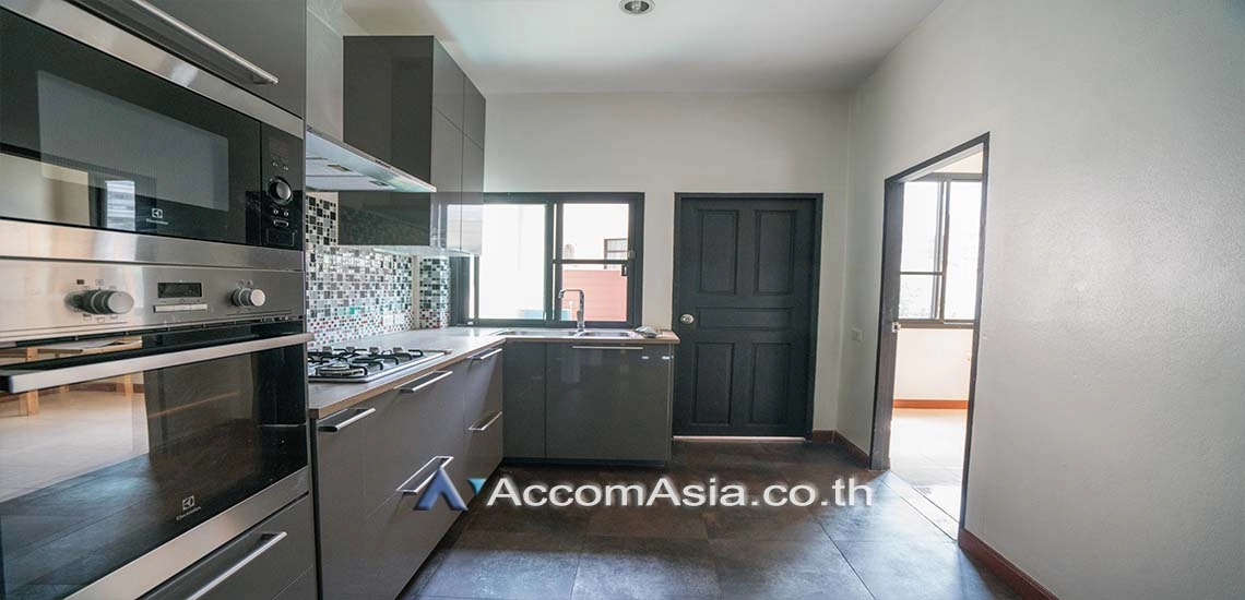 5  3 br Apartment For Rent in Sukhumvit ,Bangkok BTS Phrom Phong at Glorious outdoor area AA12337