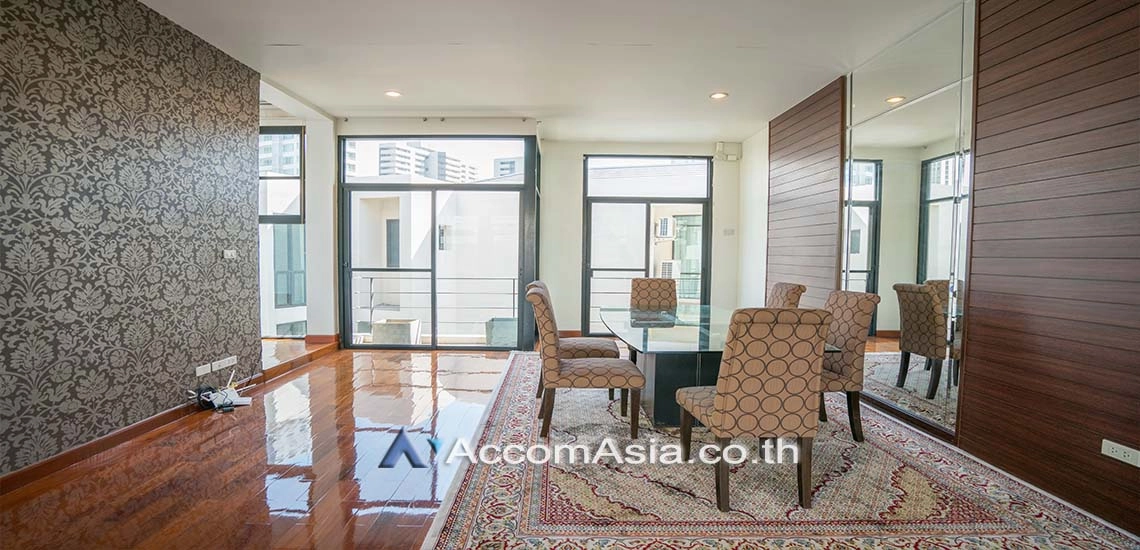 unitPet friendly |  3 Bedrooms  Apartment For Rent in Sukhumvit, Bangkok  near BTS Phrom Phong (AA12337)