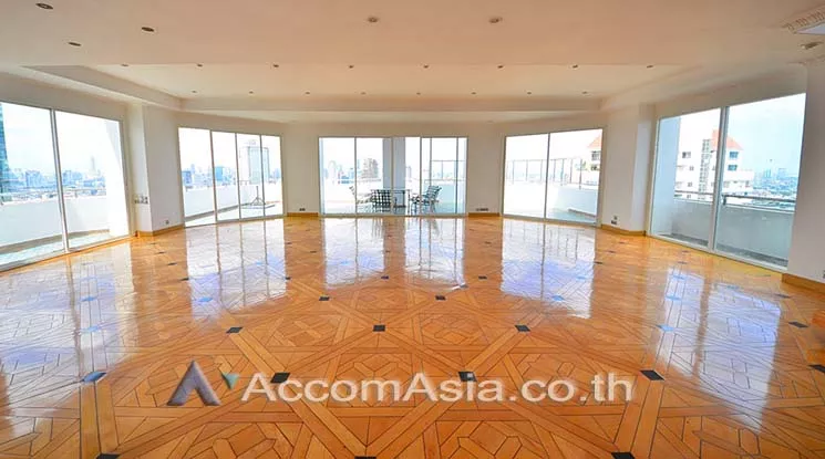 Duplex Condo, Penthouse |  5 Bedrooms  Condominium For Rent & Sale in Charoennakorn, Bangkok  near BTS Krung Thon Buri (AA12349)