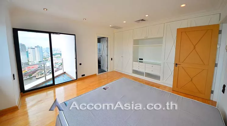 9  5 br Condominium for rent and sale in Charoennakorn ,Bangkok BTS Krung Thon Buri at Saichol Mansion AA12349