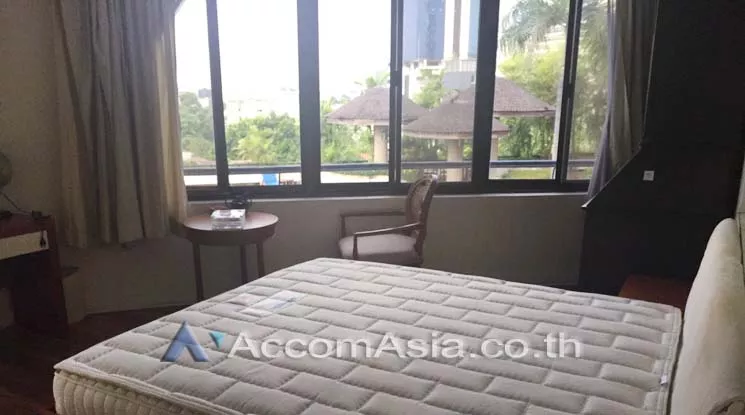 unit 3 Bedrooms  Condominium For Rent in Sukhumvit, Bangkok  near BTS Thong Lo (AA12378)