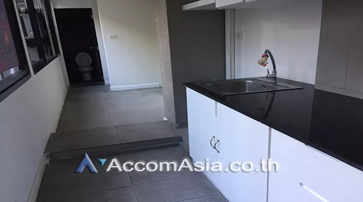  Office space For Sale in Silom, Bangkok  near BTS Sala Daeng - MRT Silom (AA12403)