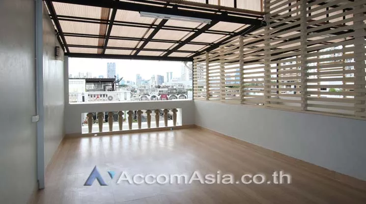11  4 br Townhouse For Rent in sathorn ,Bangkok BRT Thanon Chan AA12410