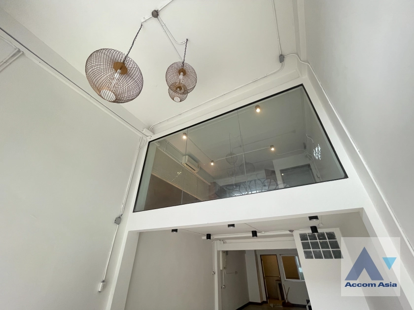 unitHome Office, Ground Floor |  Townhouse For Rent in Sathorn, Bangkok  near BRT Thanon Chan (AA12410)