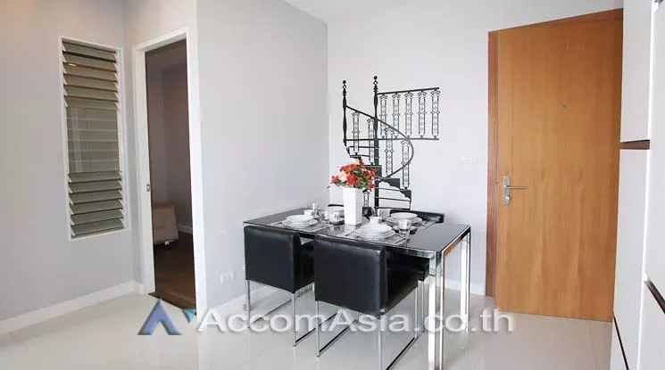 unit 2 Bedrooms  Condominium For Rent in Sukhumvit, Bangkok  near BTS Phra khanong (AA12457)