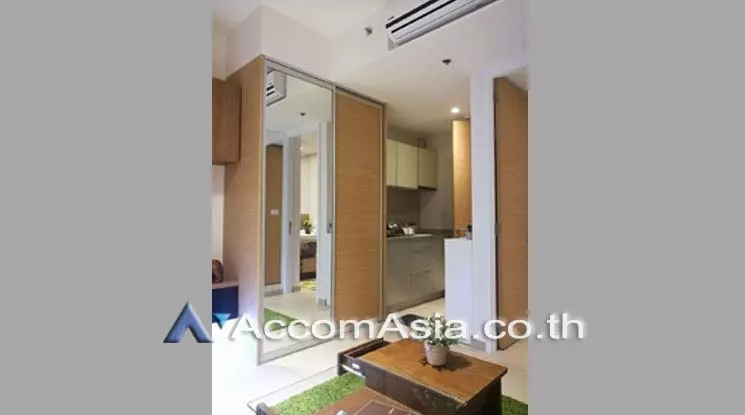 unit 1 Bedroom  Condominium For Sale in Sukhumvit, Bangkok  near BTS Ekkamai (AA12462)