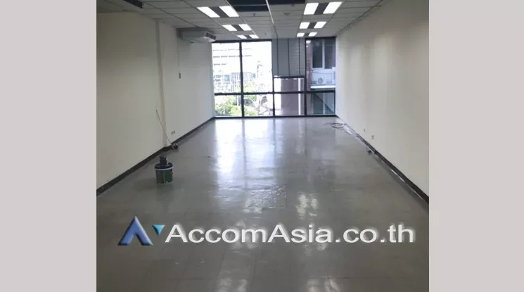 unit Office space For Rent in Silom, Bangkok  near BTS Sala Daeng (AA12471)