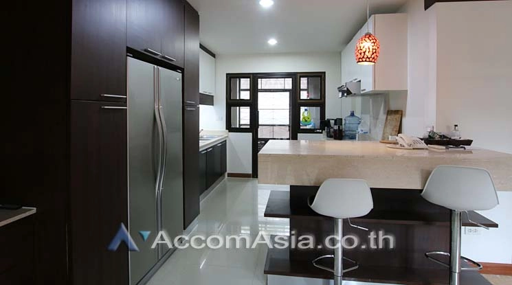 unitPrivate Swimming Pool, Pet friendly |  5 Bedrooms  House For Rent in Sukhumvit, Bangkok  near BTS Phrom Phong (AA12489)