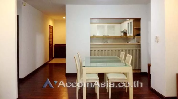 unit 2 Bedrooms  Apartment For Rent in Ploenchit, Bangkok  near BTS Ratchadamri (AA12502)