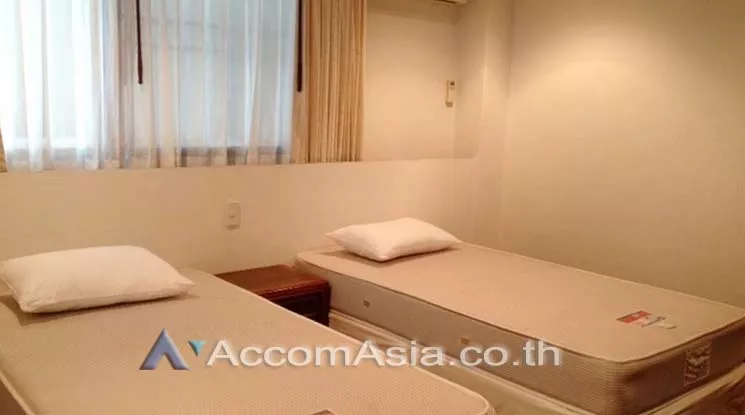 4  2 br Apartment For Rent in Ploenchit ,Bangkok BTS Ratchadamri at Easily walk to Ratchadamri BTS AA12502