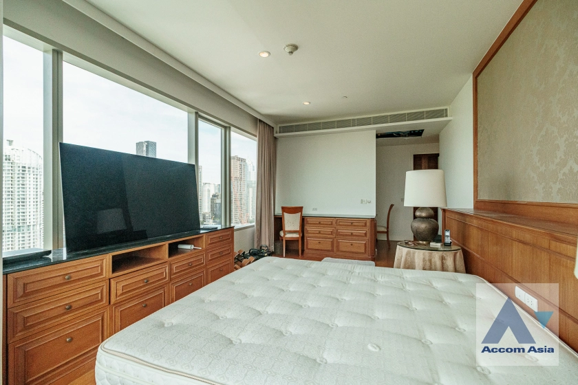 10  3 br Condominium For Rent in Ploenchit ,Bangkok BTS Ratchadamri - MRT Silom at 185 Rajadamri AA12509