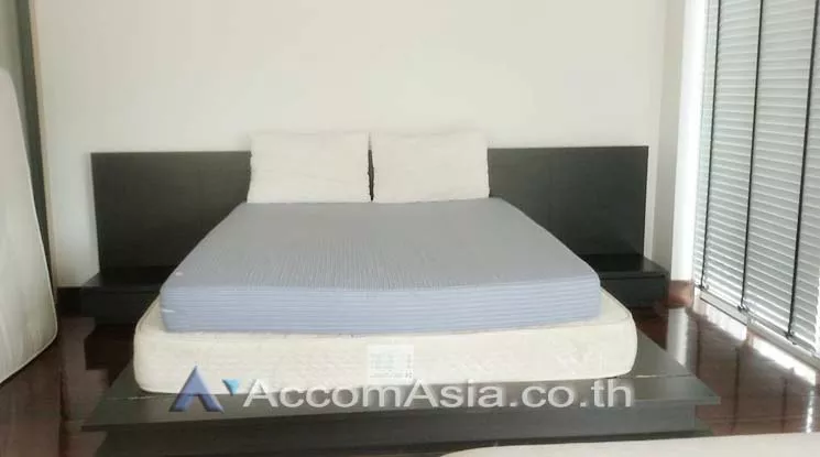 4  1 br Apartment For Rent in Ploenchit ,Bangkok BTS Chitlom at Private Apartment AA12514