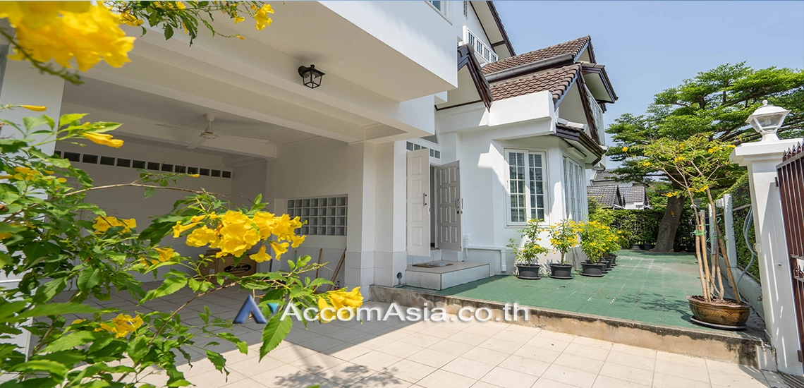  1  6 br House For Rent in Sukhumvit ,Bangkok BTS Phrom Phong AA12522