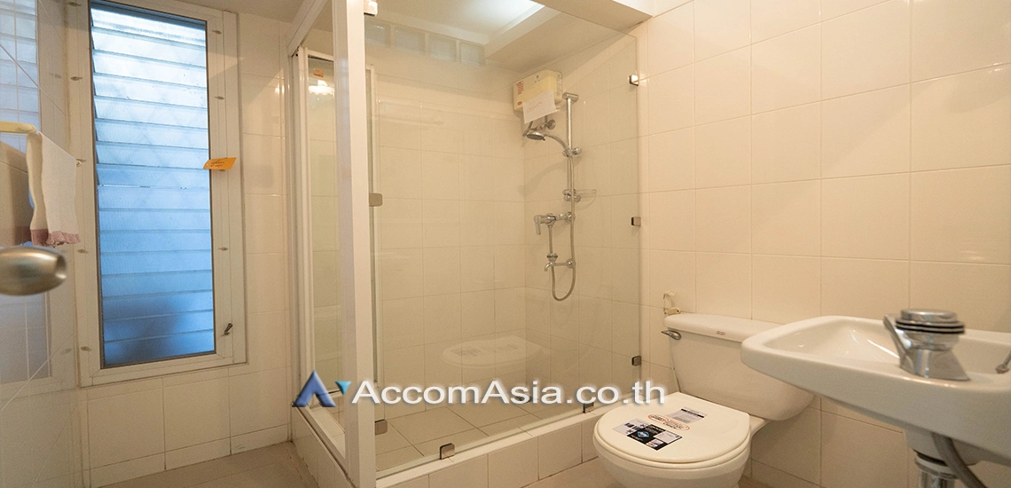 21  6 br House For Rent in Sukhumvit ,Bangkok BTS Phrom Phong AA12522