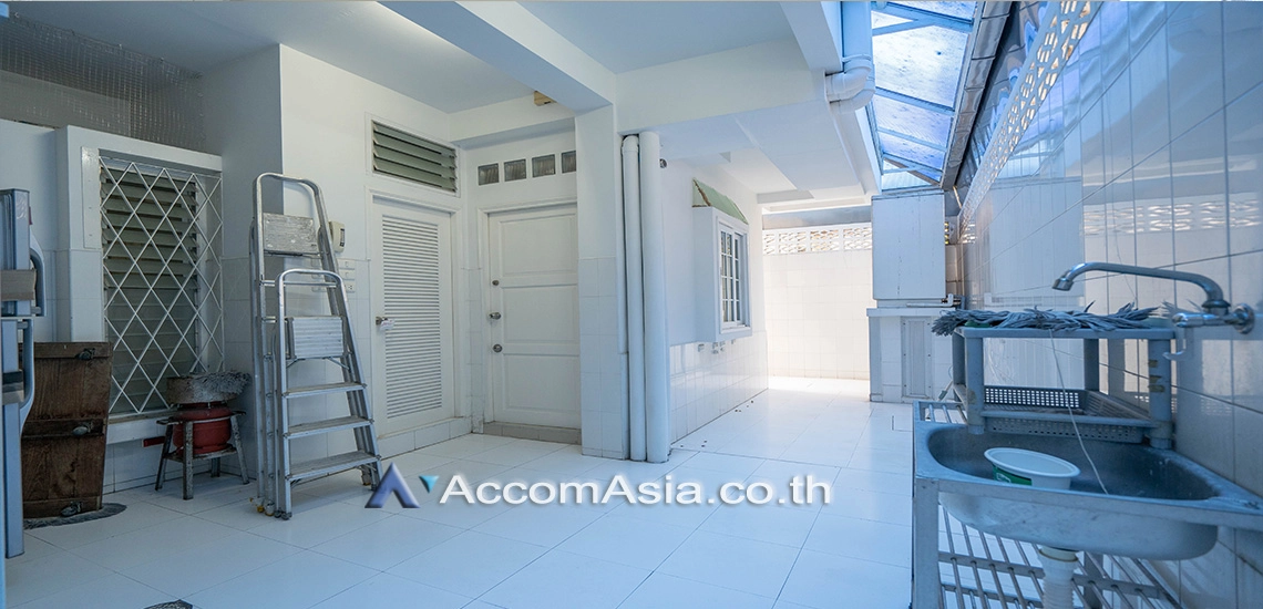 23  6 br House For Rent in Sukhumvit ,Bangkok BTS Phrom Phong AA12522