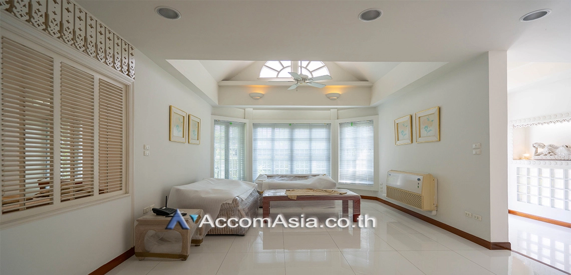 6  6 br House For Rent in Sukhumvit ,Bangkok BTS Phrom Phong AA12522